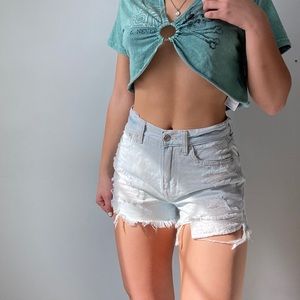 AE light Wash Jean Shorts